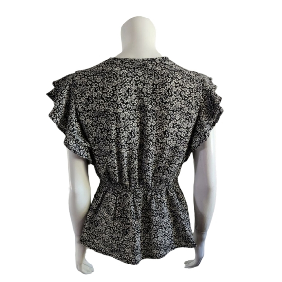 Monteau peplum wrap top, black/white florals patterns,ruffle sleeves, M - Picture 3 of 9